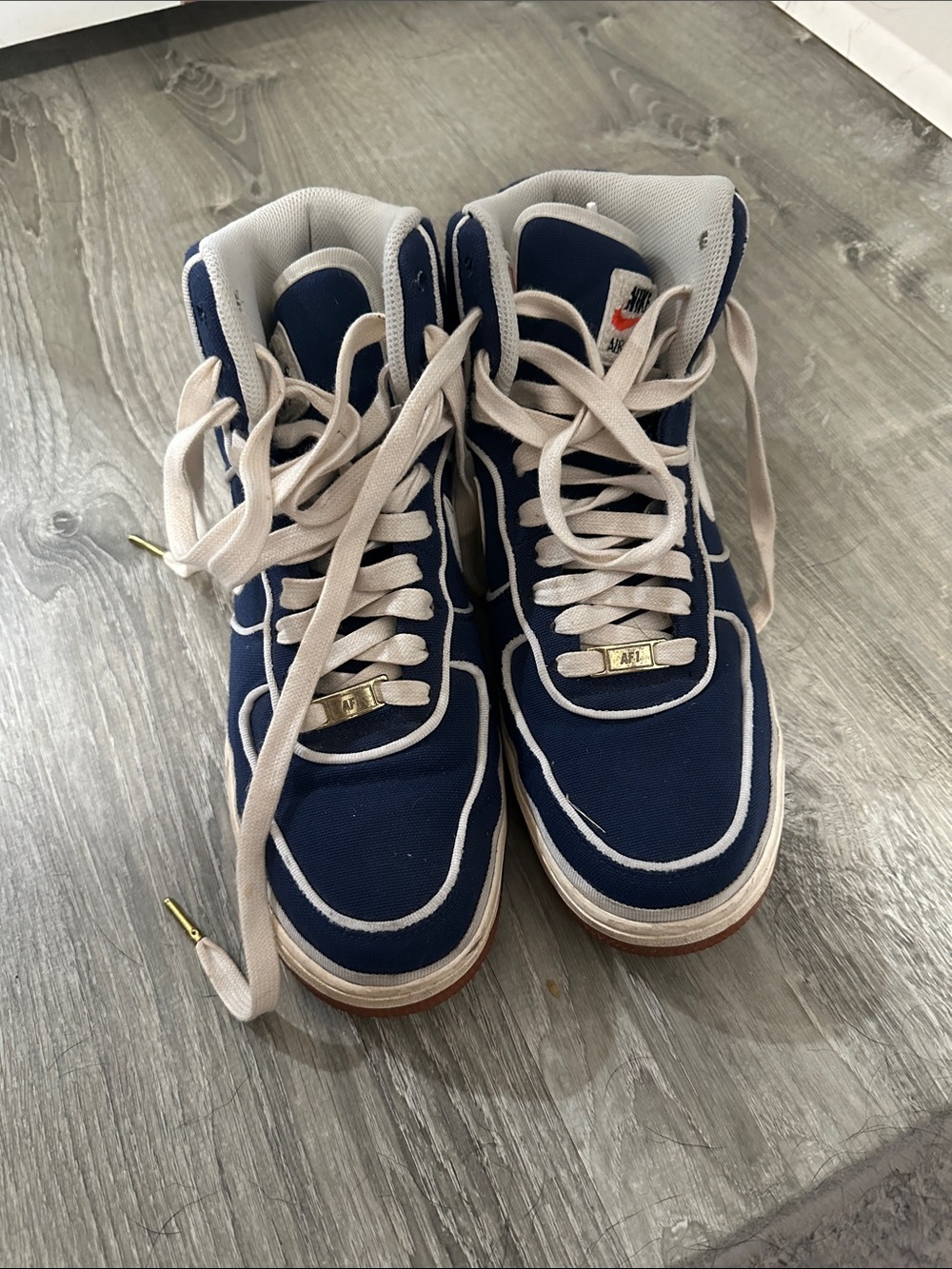 Nike Air Force 1 High-Top Sneakers in Navy and Cream Size 10
